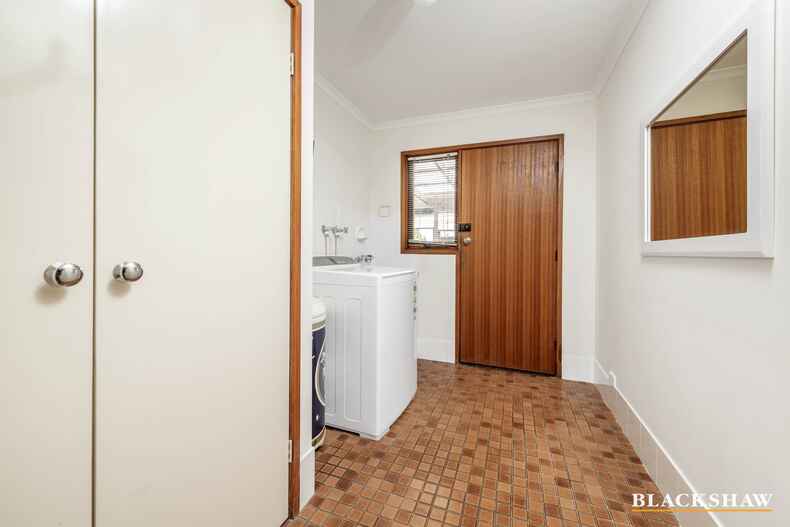 108 Ratcliffe Crescent Florey 108 Ratcliffe Crescent Florey