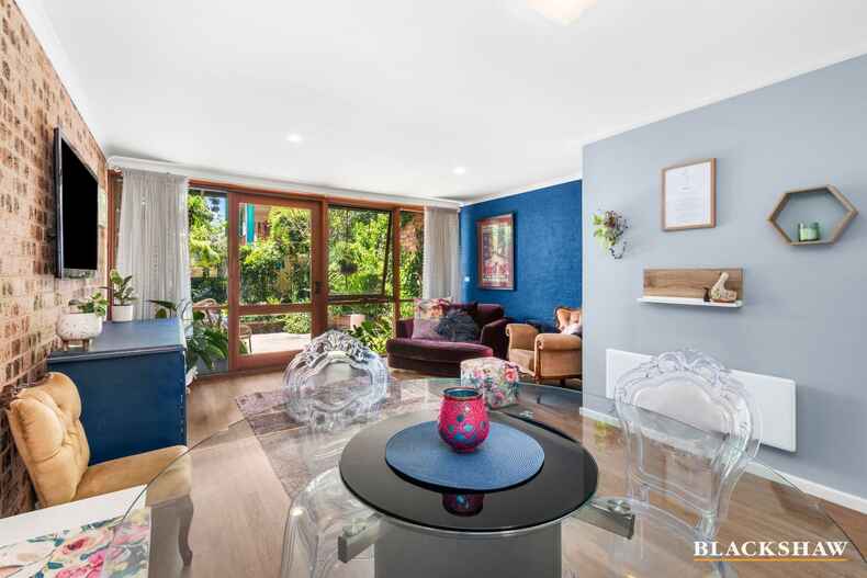 8/1 George Bass Drive Batehaven