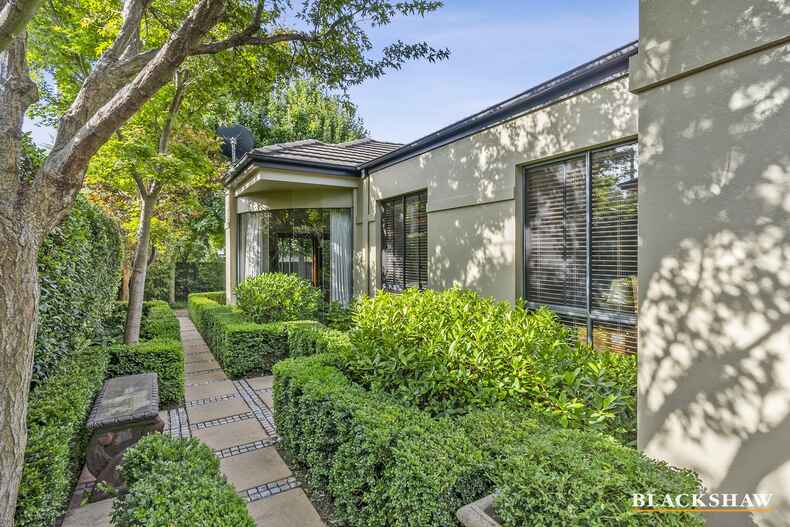 3 Deane Street Yarralumla