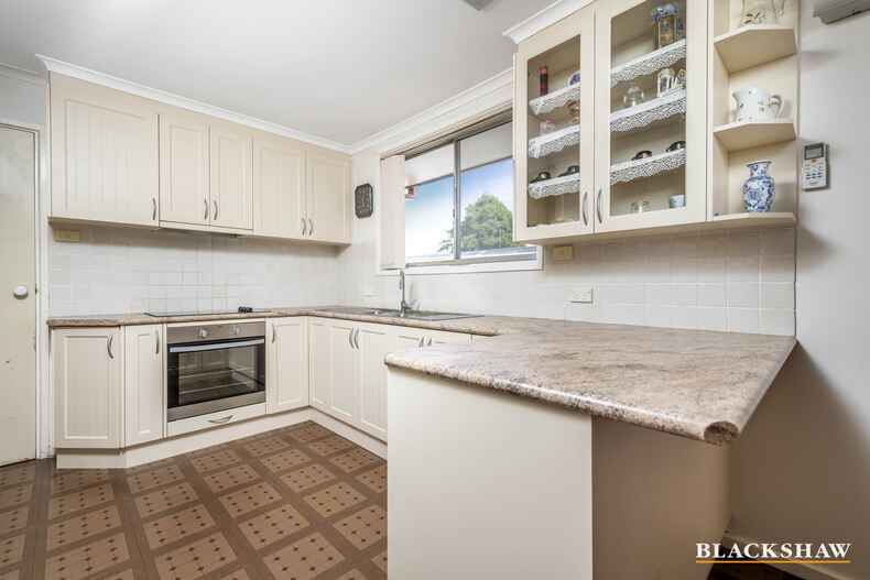 2 Lovegrove Place Kambah