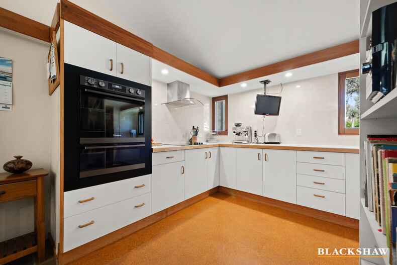 14 Fergusson Crescent Deakin 14 Fergusson Crescent Deakin