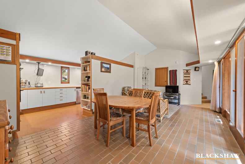 14 Fergusson Crescent Deakin 14 Fergusson Crescent Deakin