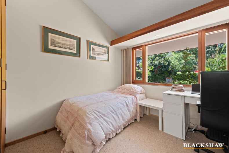 14 Fergusson Crescent Deakin 14 Fergusson Crescent Deakin