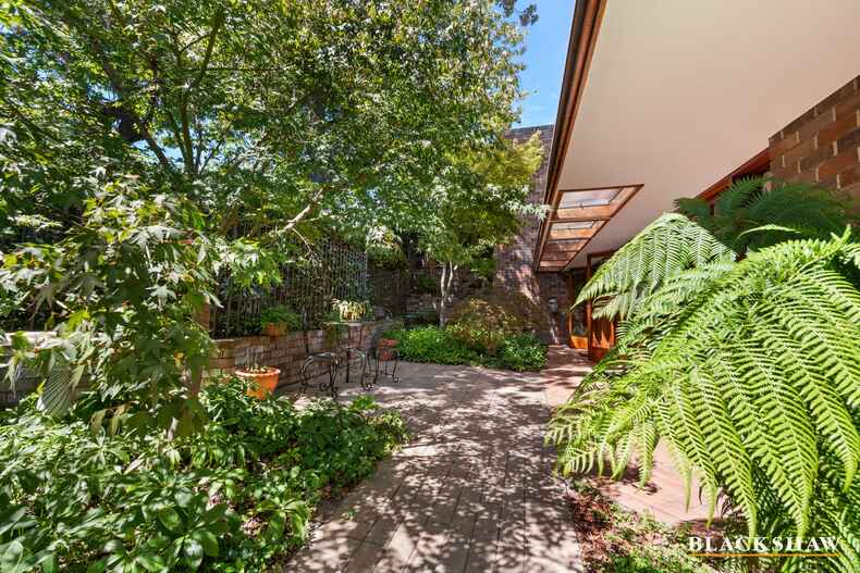 14 Fergusson Crescent Deakin 14 Fergusson Crescent Deakin