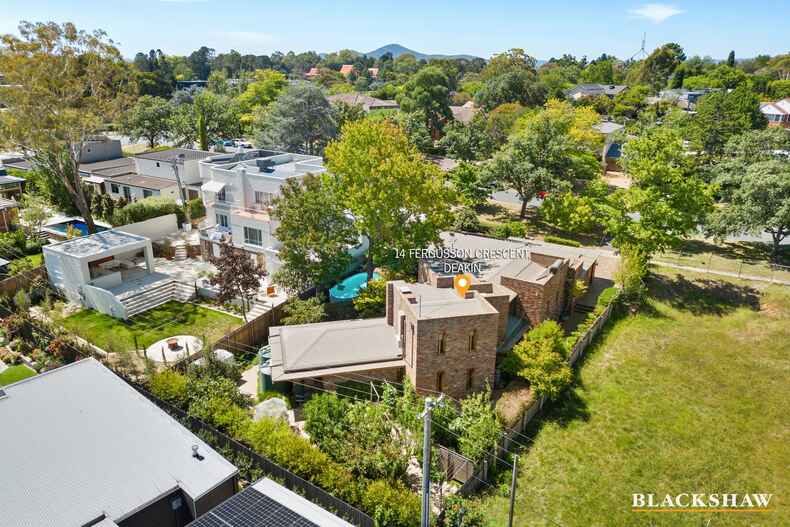 14 Fergusson Crescent Deakin 14 Fergusson Crescent Deakin