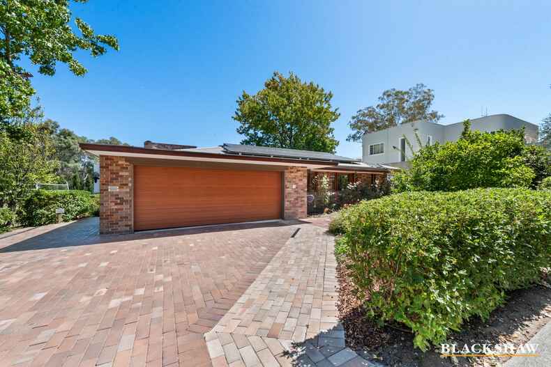 14 Fergusson Crescent Deakin 14 Fergusson Crescent Deakin