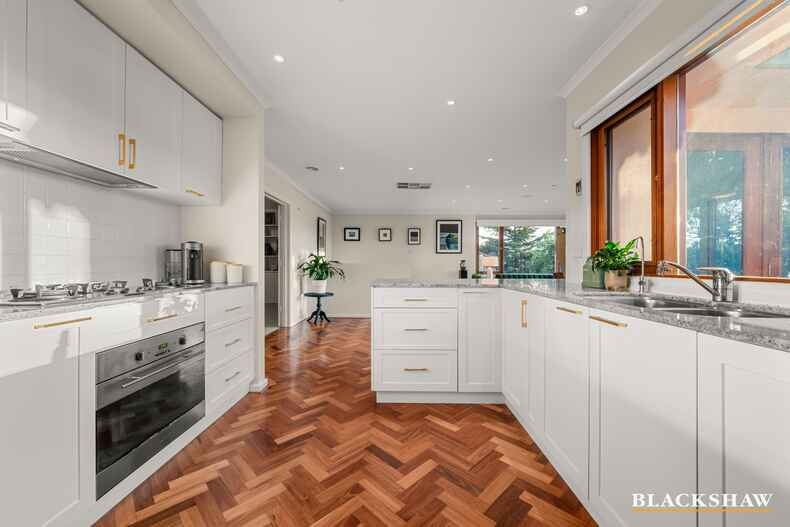 9 Waller Crescent Campbell 9 Waller Crescent Campbell