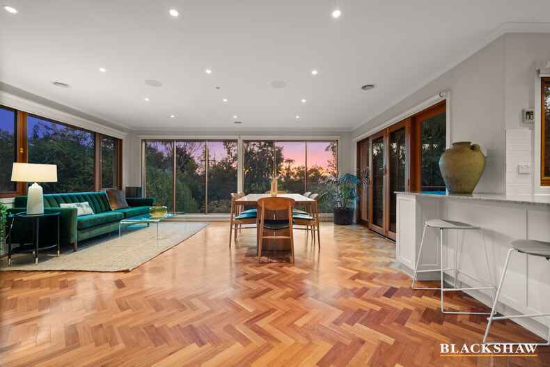 9 Waller Crescent Campbell 9 Waller Crescent Campbell