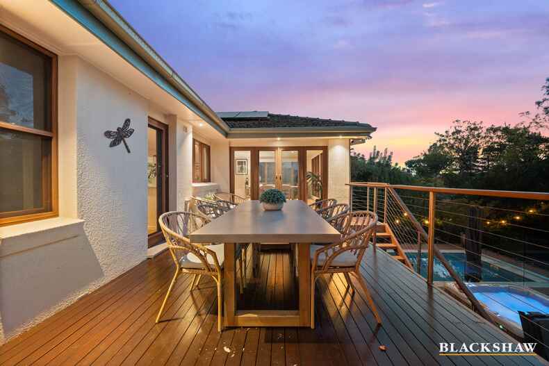 9 Waller Crescent Campbell 9 Waller Crescent Campbell