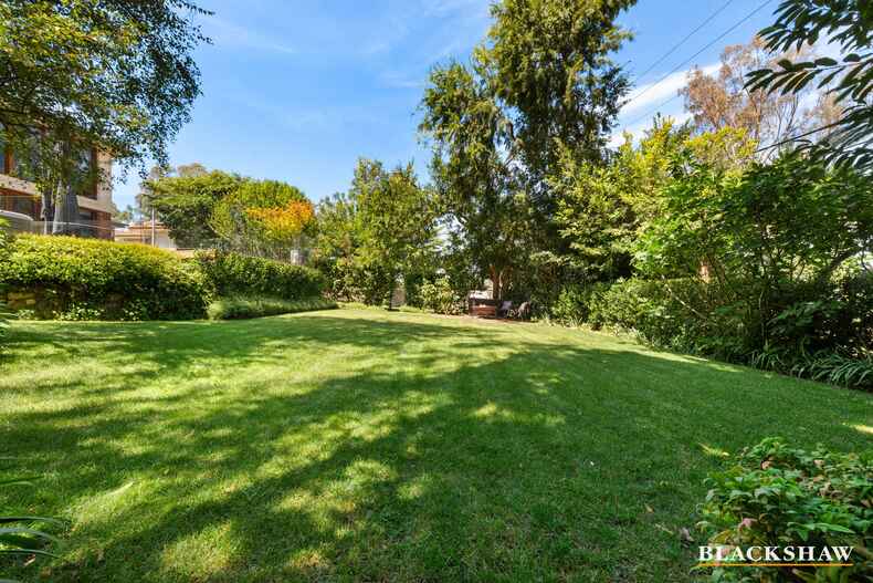 9 Waller Crescent Campbell 9 Waller Crescent Campbell