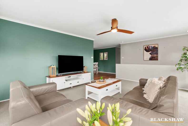 15 Bellbird Close Surfside 15 Bellbird Close Surfside