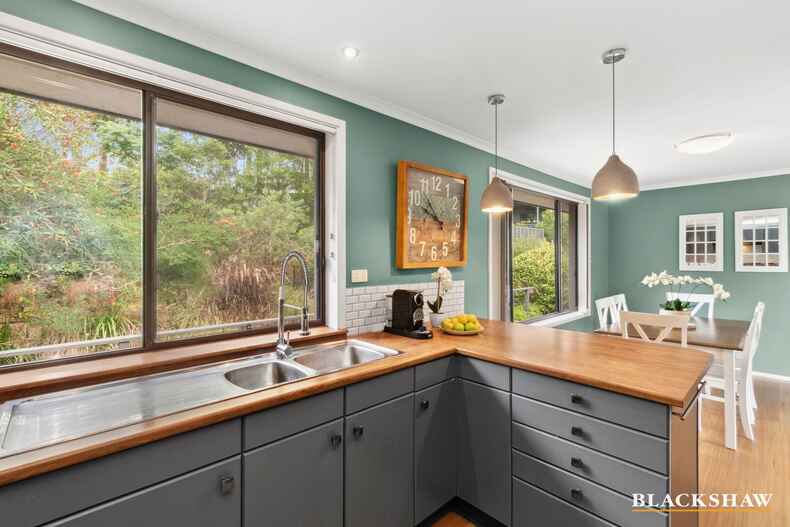 15 Bellbird Close Surfside 15 Bellbird Close Surfside