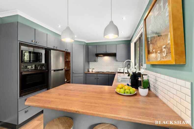 15 Bellbird Close Surfside 15 Bellbird Close Surfside