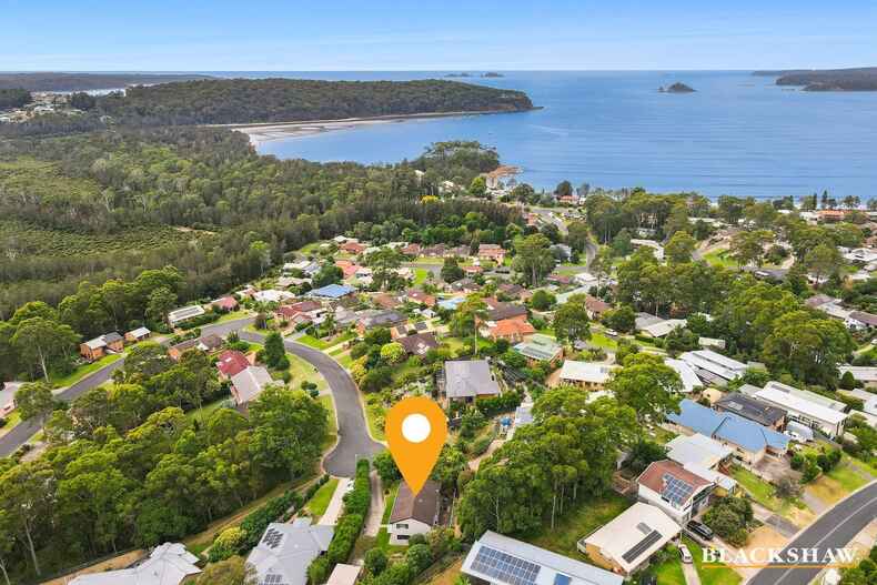 15 Bellbird Close Surfside 15 Bellbird Close Surfside