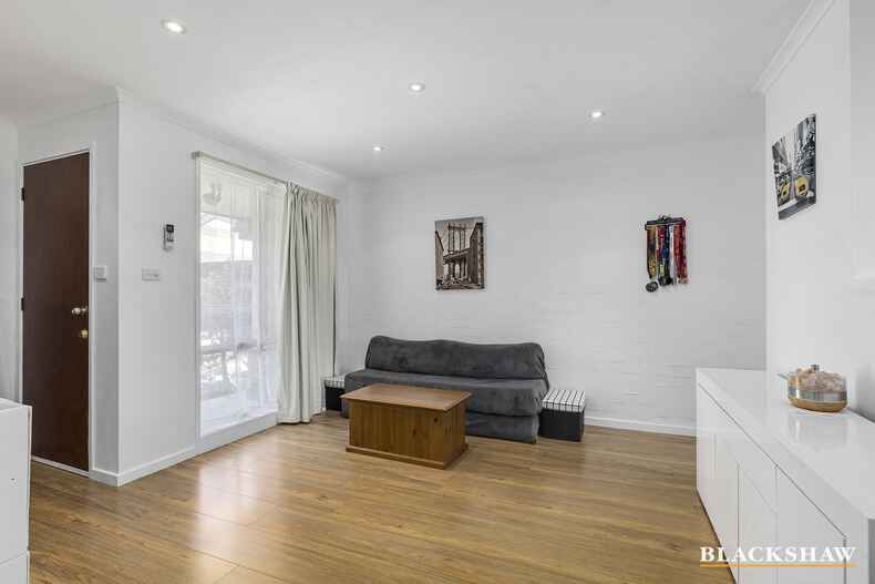 9/17 Brudenell Drive Jerrabomberra