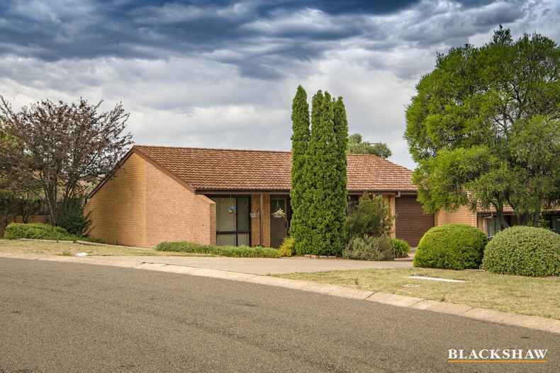 25/19 Ashby Circuit Kambah