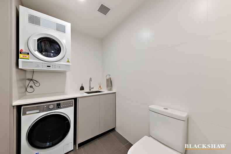 47/7 State Circle Forrest 47/7 State Circle Forrest