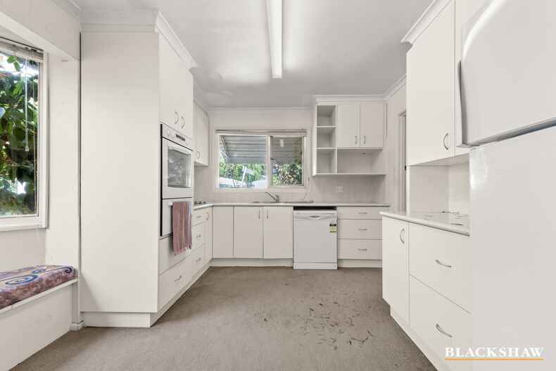 51 Finniss Crescent Narrabundah 51 Finniss Crescent Narrabundah