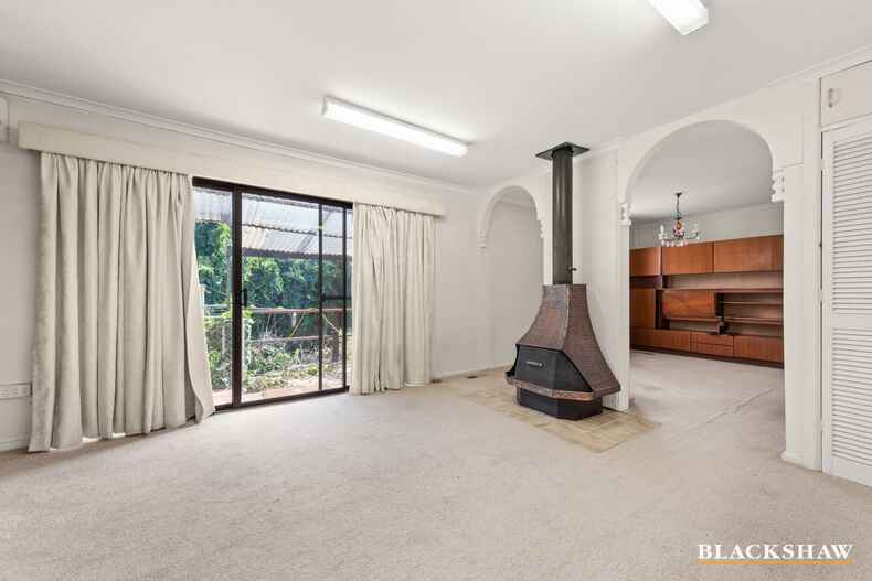 51 Finniss Crescent Narrabundah 51 Finniss Crescent Narrabundah