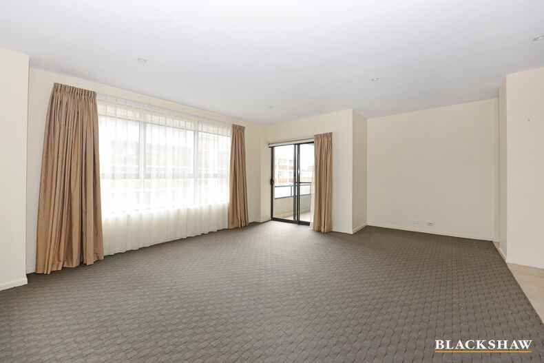 20/2 Eileen Good Street Greenway