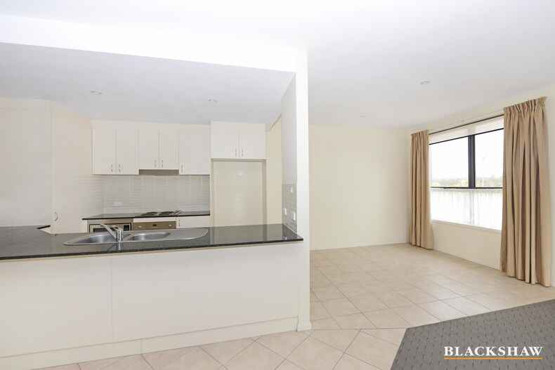 20/2 Eileen Good Street Greenway