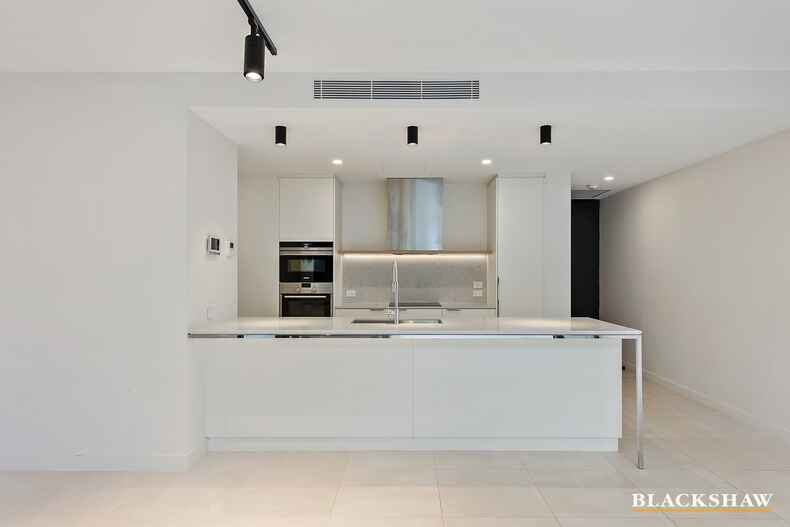 11/22 Canberra Avenue Forrest