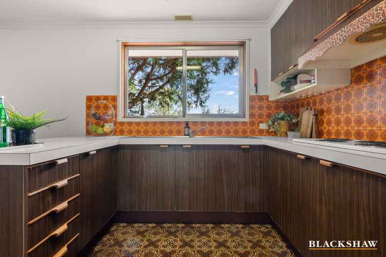 124 Learmonth Drive Kambah