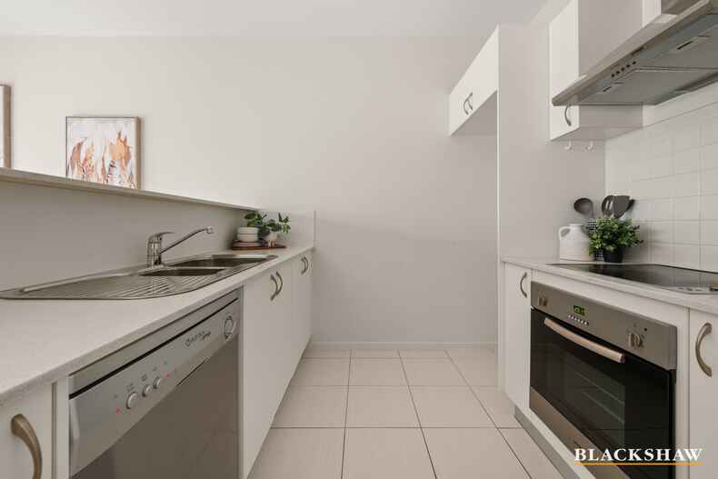 36/15 Fox Place Lyneham