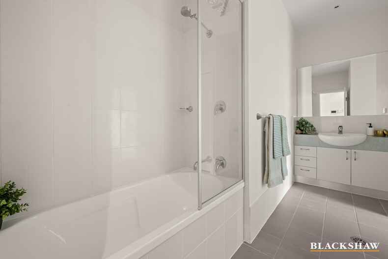 36/15 Fox Place Lyneham