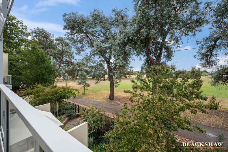 36/15 Fox Place Lyneham