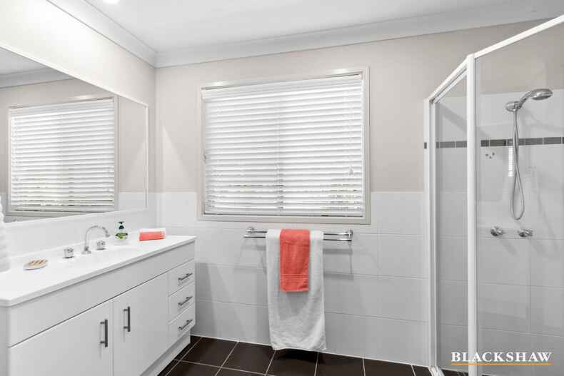 1/3a Eric Fenning Drive Surf Beach