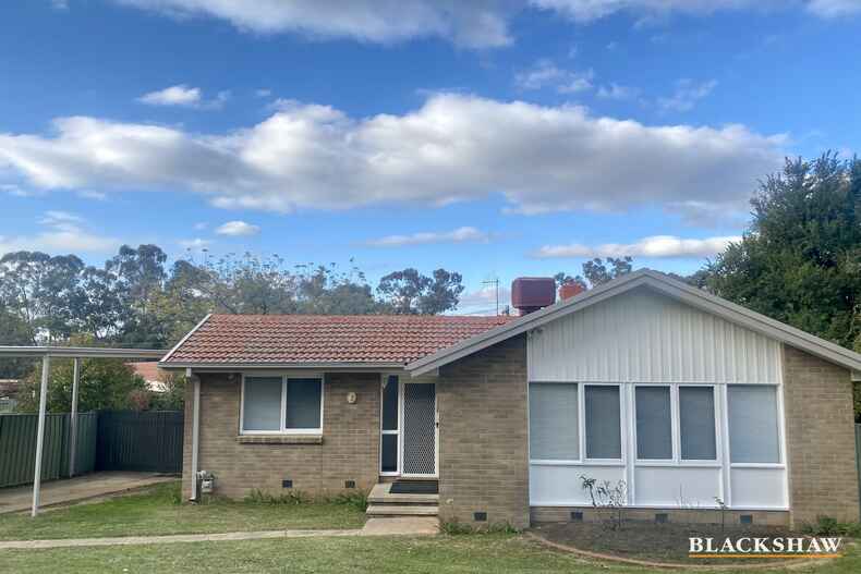 21 Givens Street Pearce