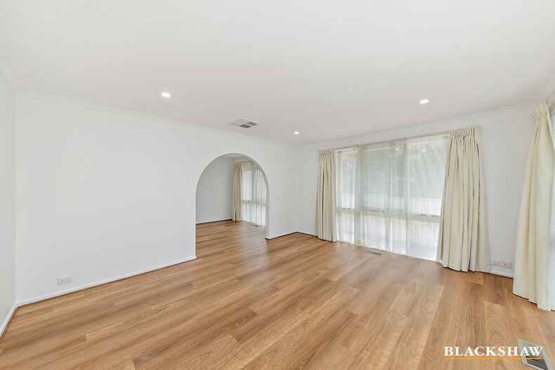 89 Sternberg Crescent Wanniassa