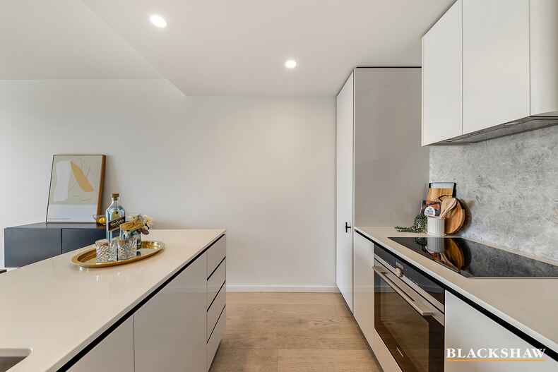 506/39 London Circuit City