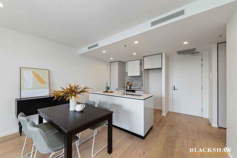 506/39 London Circuit City