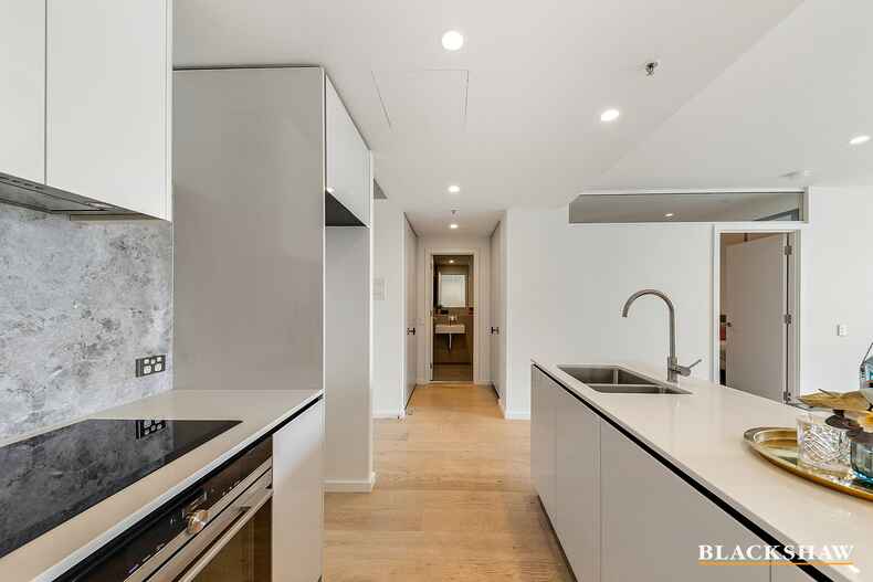 506/39 London Circuit City