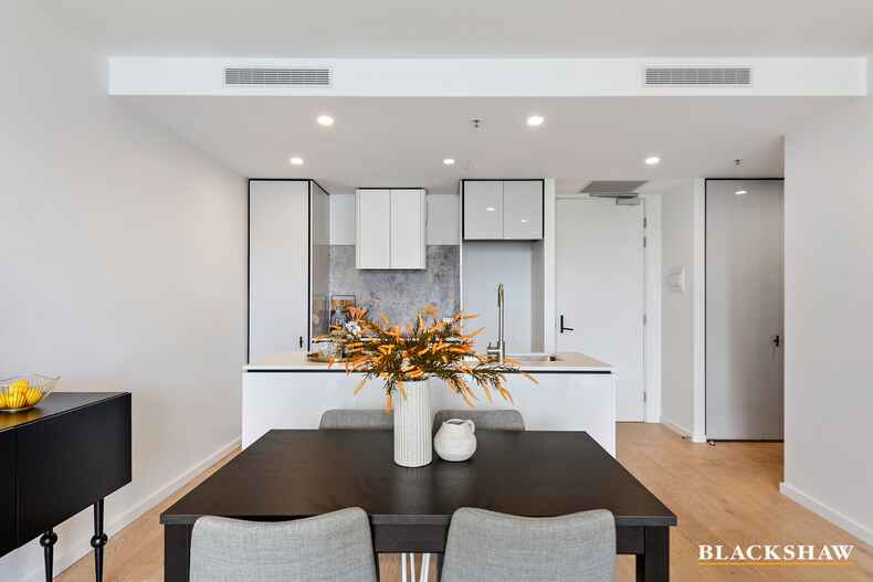 506/39 London Circuit City