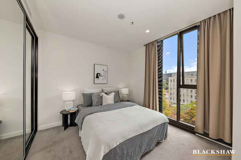 506/39 London Circuit City