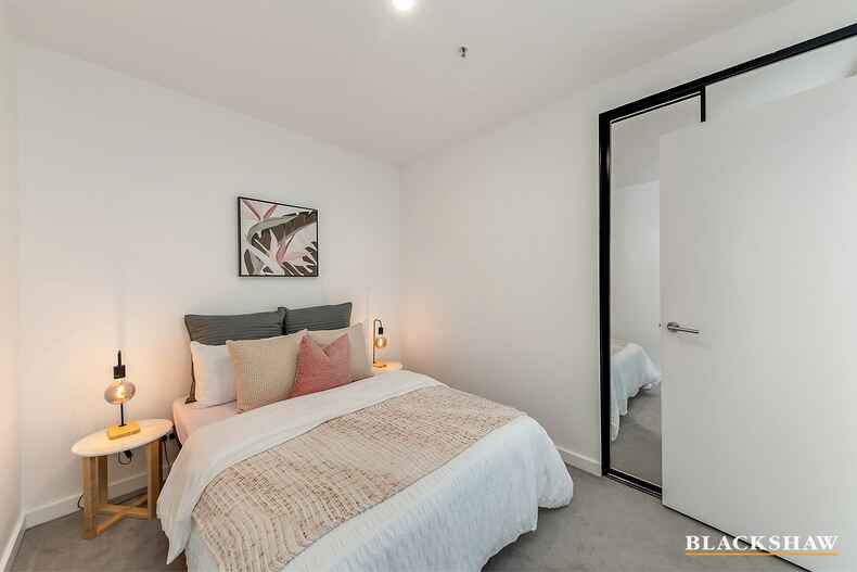 506/39 London Circuit City