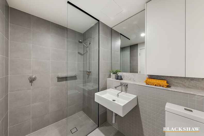 506/39 London Circuit City