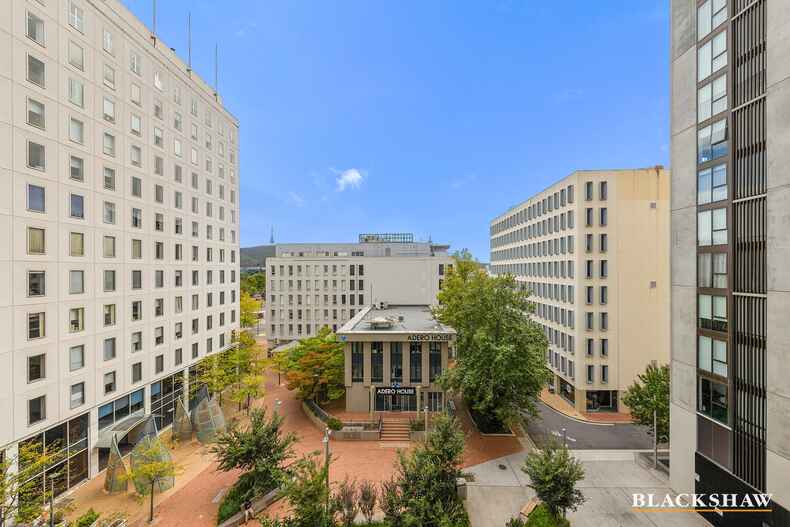 506/39 London Circuit City