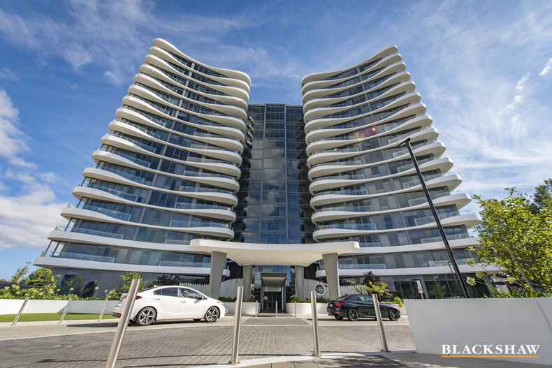 218/15 Irving Street Phillip