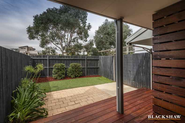 24/41 Lawrenson Circuit Jacka