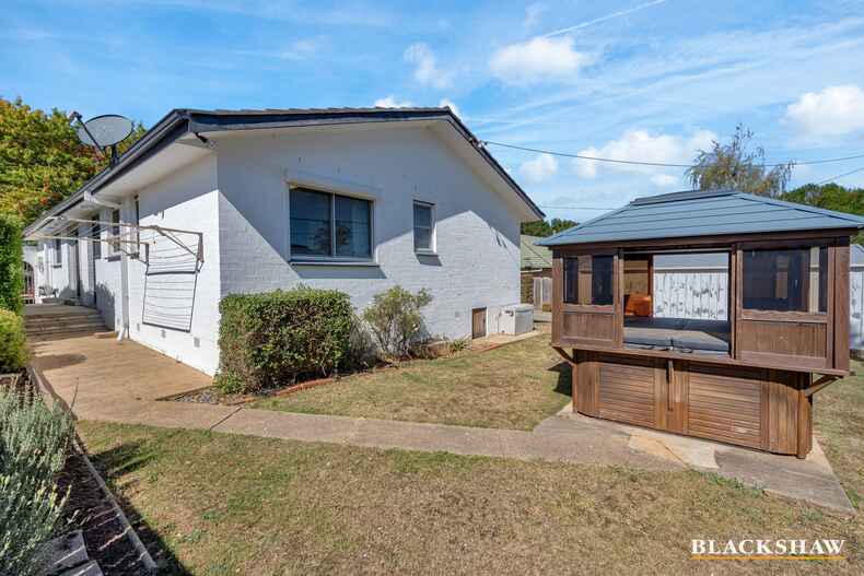 10 Buriga Street Giralang 10 Buriga Street Giralang