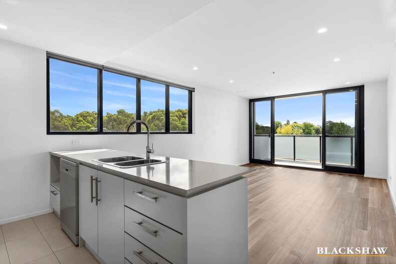 17/9 Irving Street Phillip