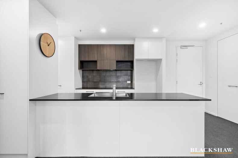 108/15 Irving Street Phillip