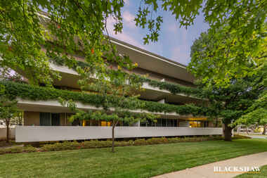 209/23 State Circle Forrest