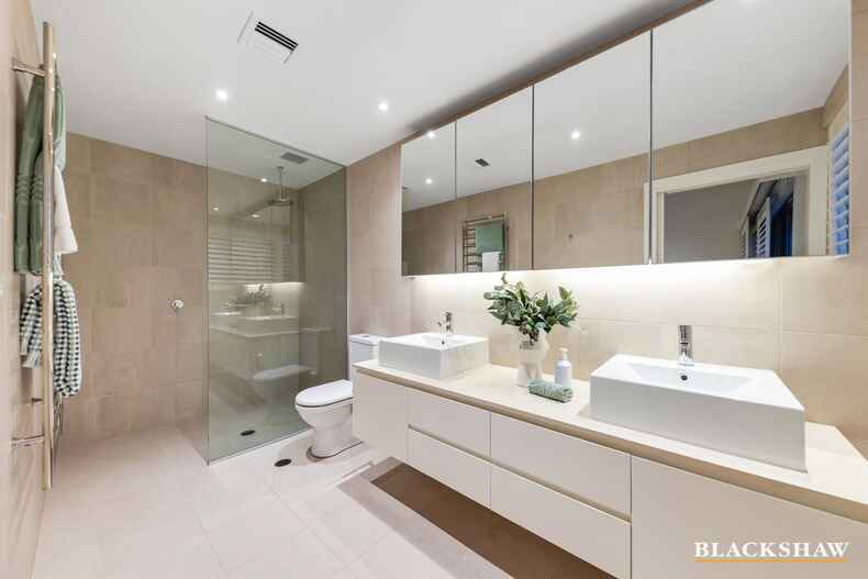 209/23 State Circle Forrest 209/23 State Circle Forrest