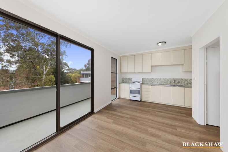 15A/62 Wattle Street Lyneham