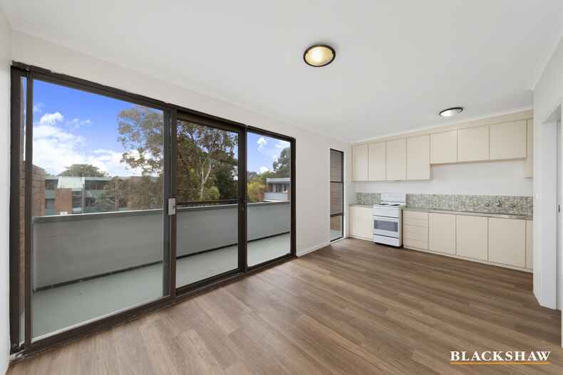 15A/62 Wattle Street Lyneham